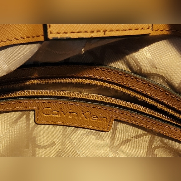 Calvin Klein Bag Purse Satchel Beige Tan Gold Hardware BENIFITS CHARITY - Picture 12 of 16